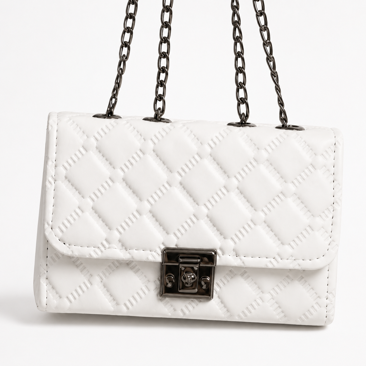Chic White Quilted Chain Shoulder Bag